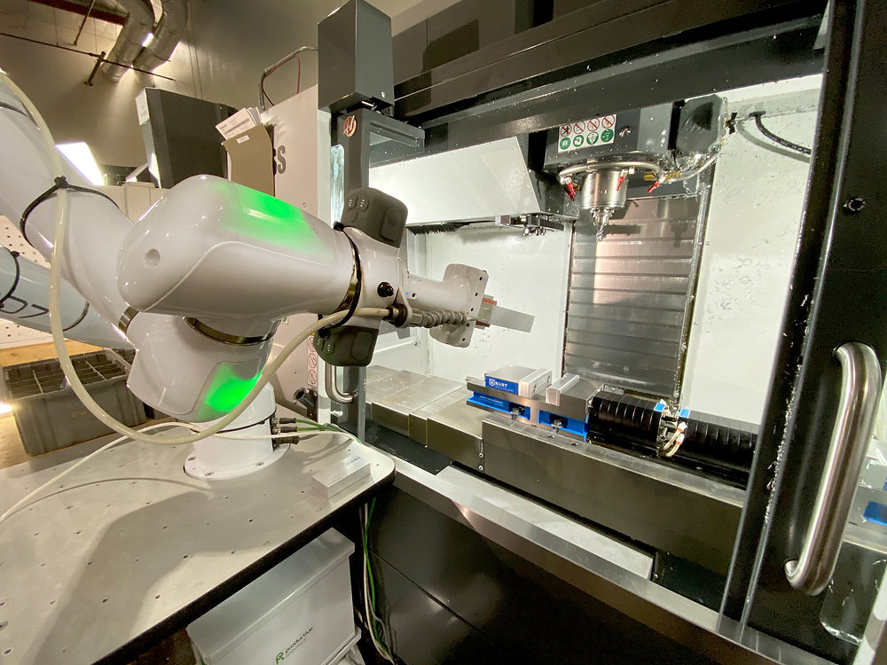 Tending CNC Machines? Here's How to Do it With a Cobot