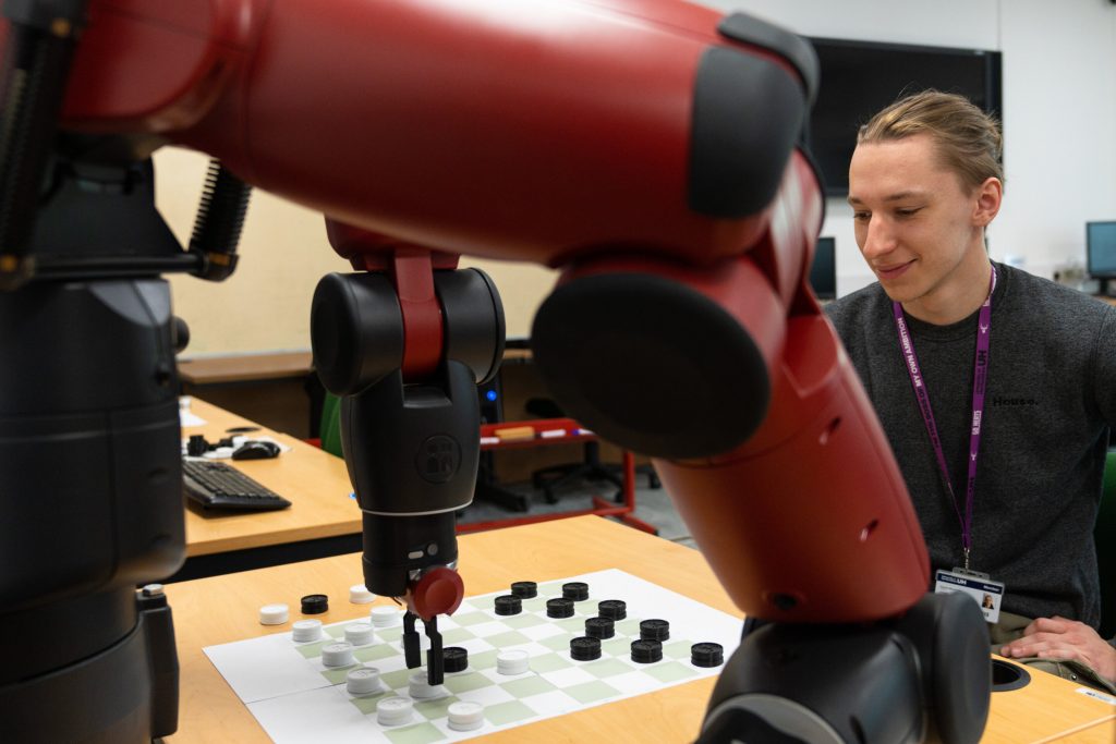 Algorithm takes robots a step closer to being able to 'act on intuition'