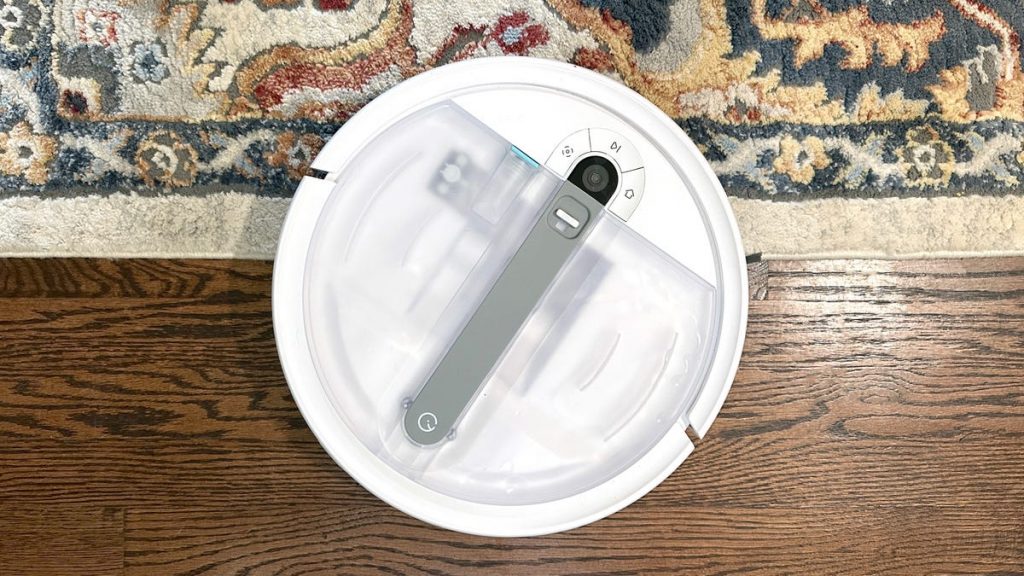 The most underrated 2-in-1 robot vacuum I've tested is from a brand you've never heard of